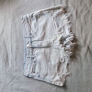 AMERICAN EAGLE OUTFITTERS Sz 6 Blue-White Jean Shorts